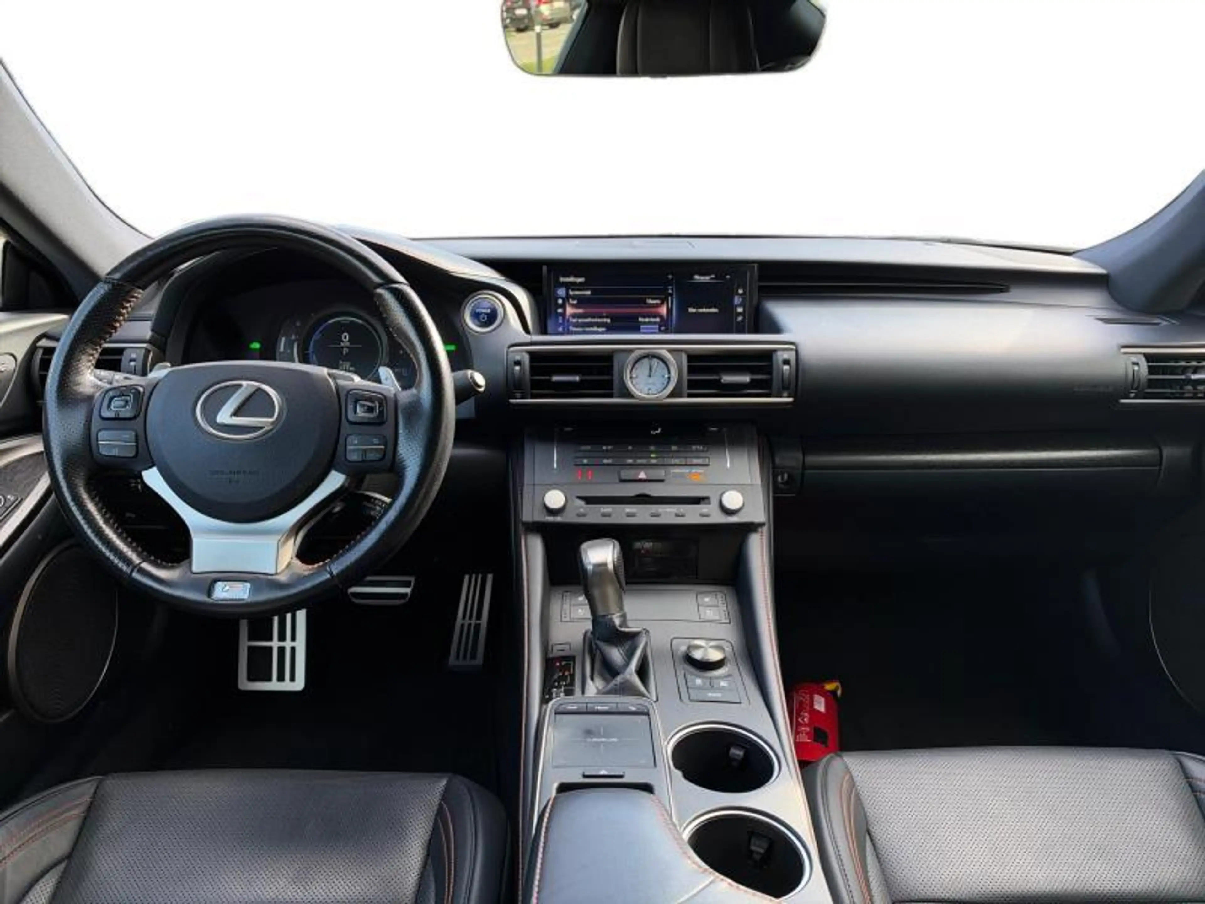 Lexus RC 300h F-Sport Line — photo 7