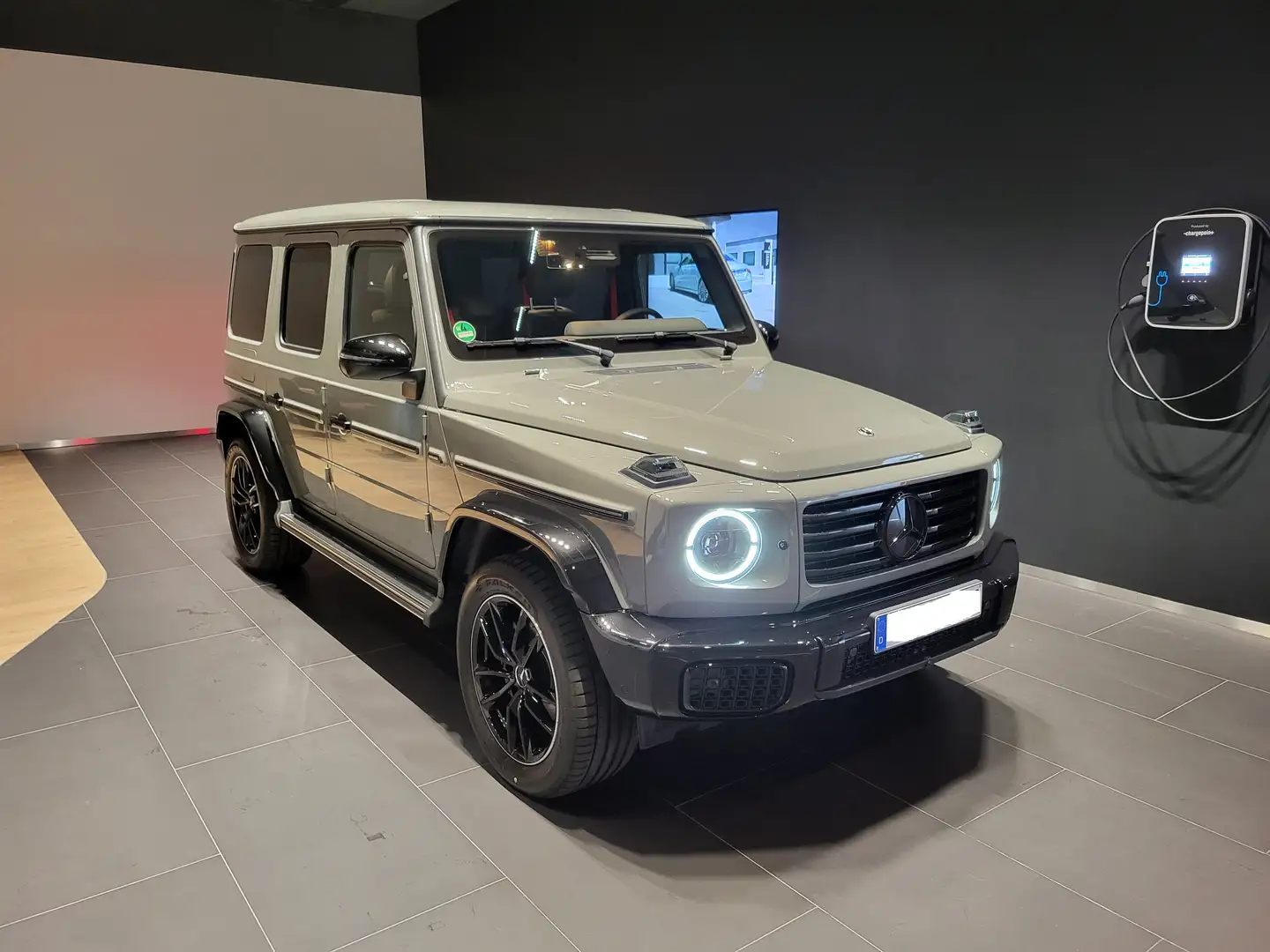 Mercedes-Benz G 450 G 450 d 9G-TRONIC Grau - 1