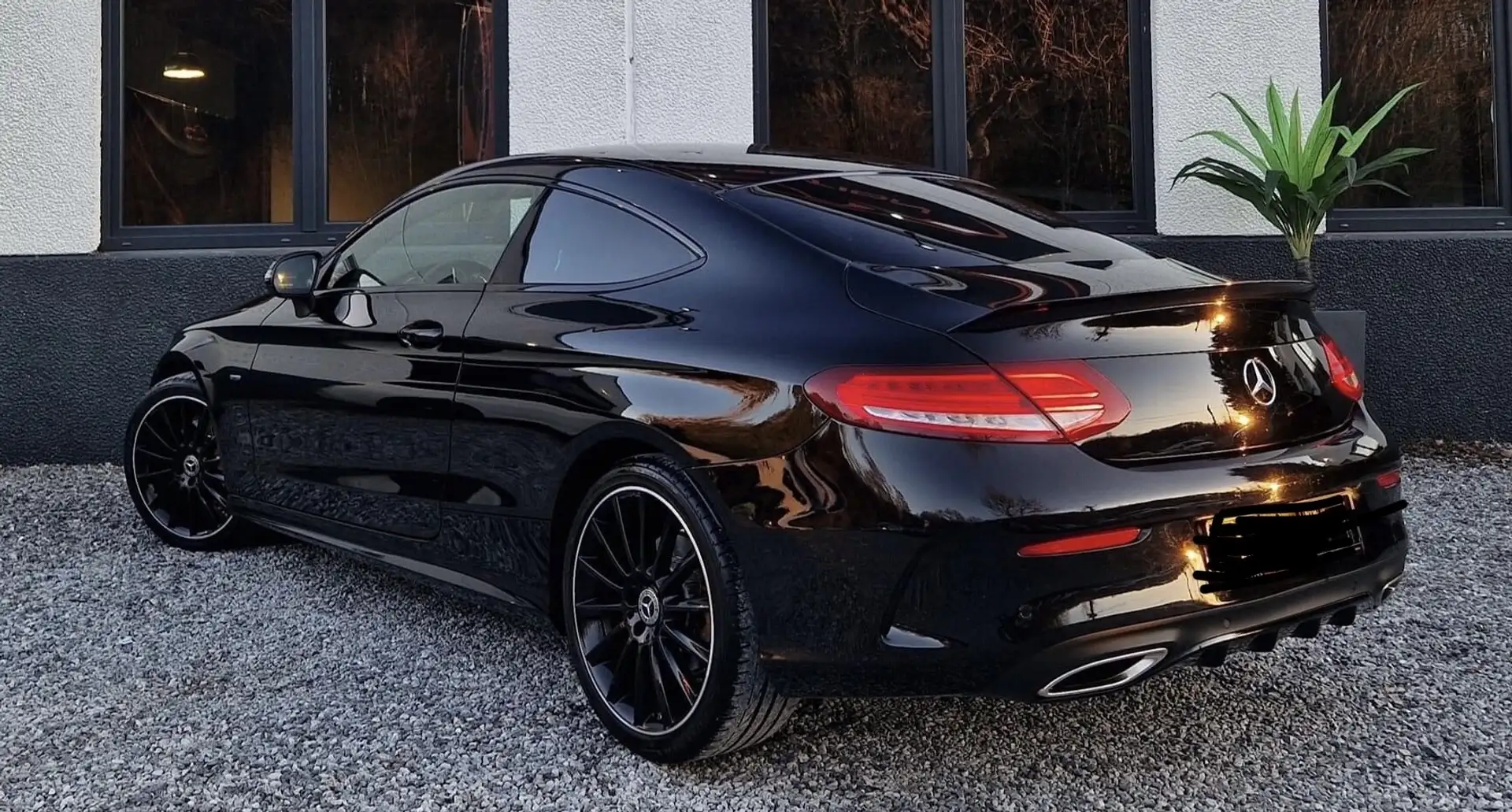 Mercedes-Benz C 180 Coupe Zwart - 2