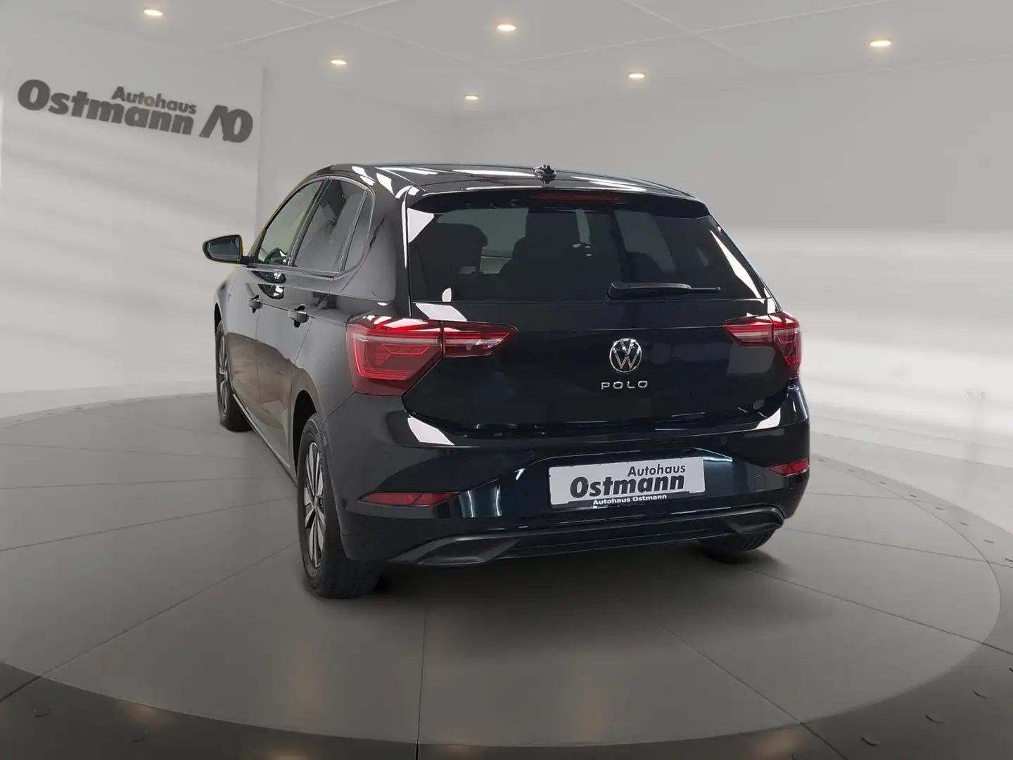 Volkswagen Polo VI 1.0 TSI Move Matrix Navi RFK SHZ Schwarz - 2