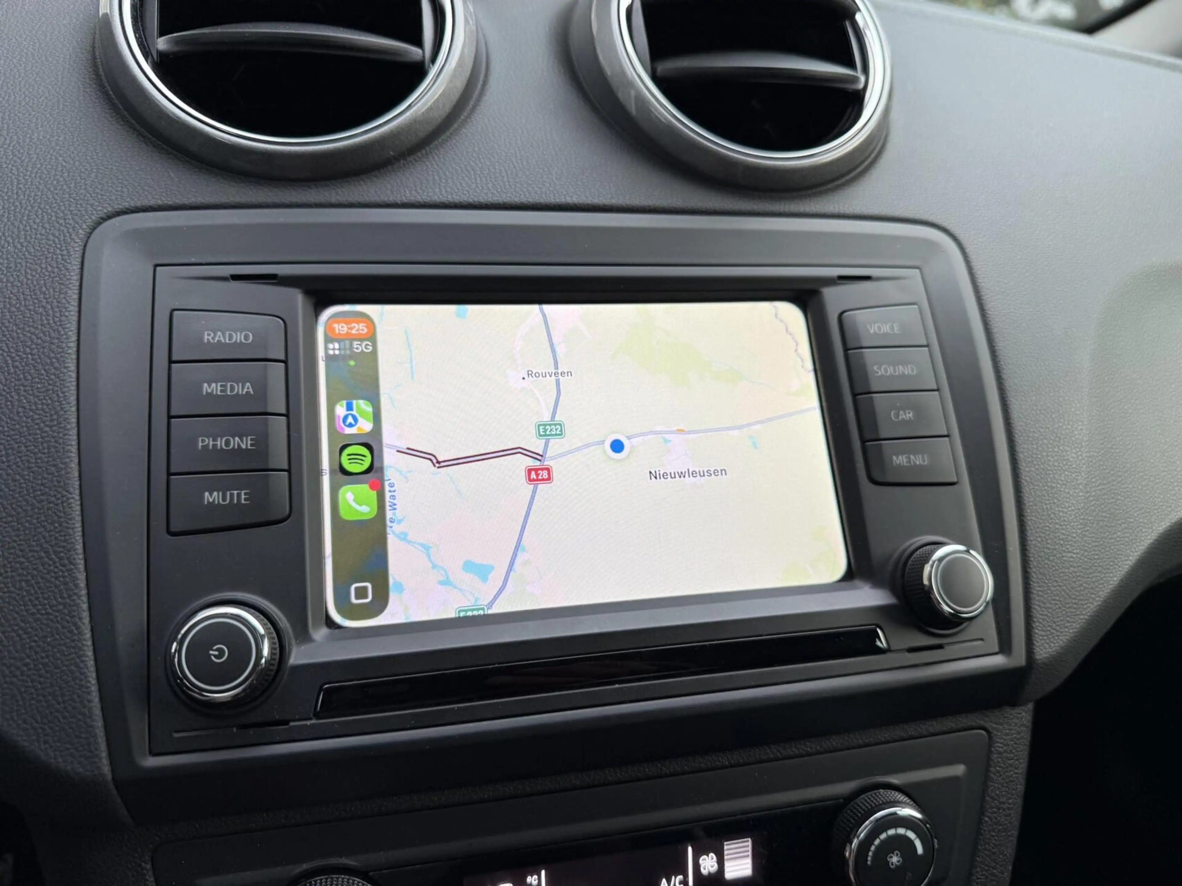 SEAT Ibiza 1.0 EcoTSI FR | CarPlay | LED | Navigatie | Climat — photo 14