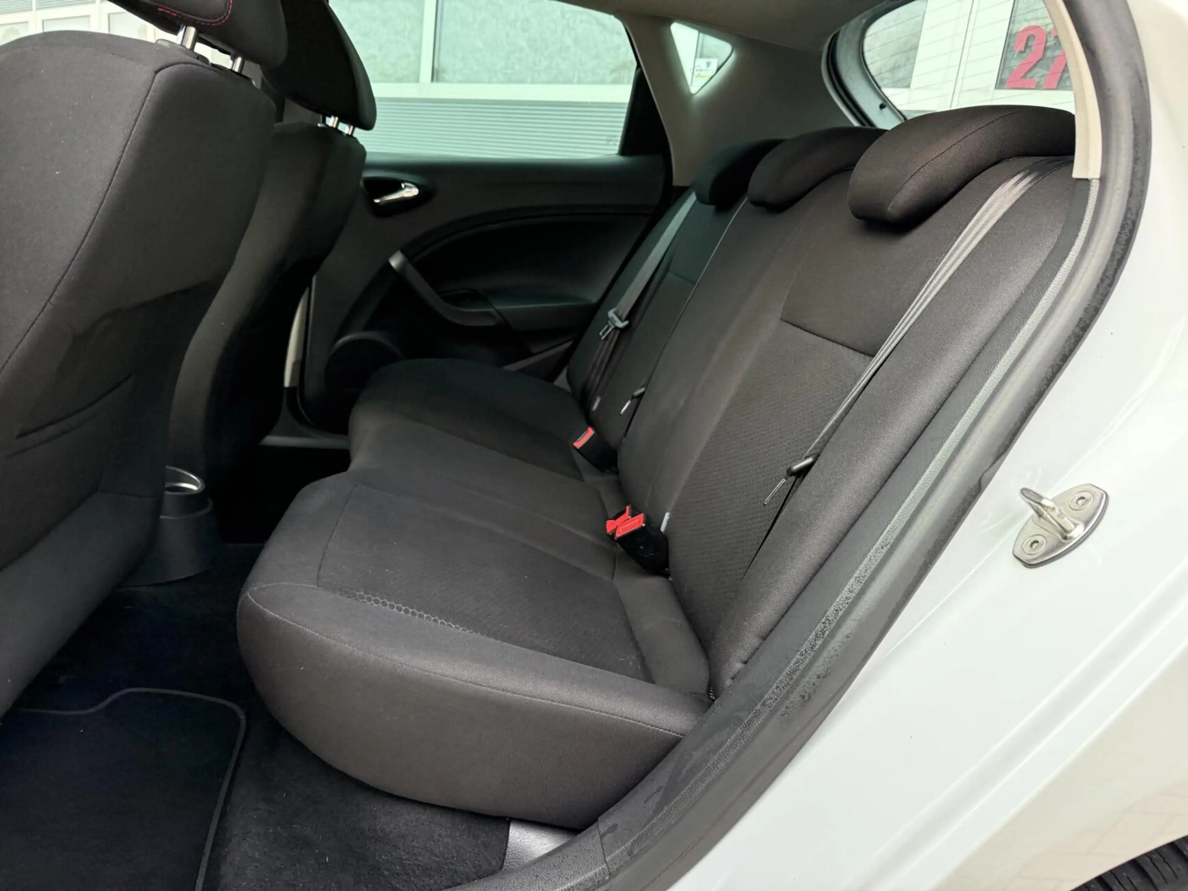 SEAT Ibiza 1.0 EcoTSI FR | CarPlay | LED | Navigatie | Climat — photo 6