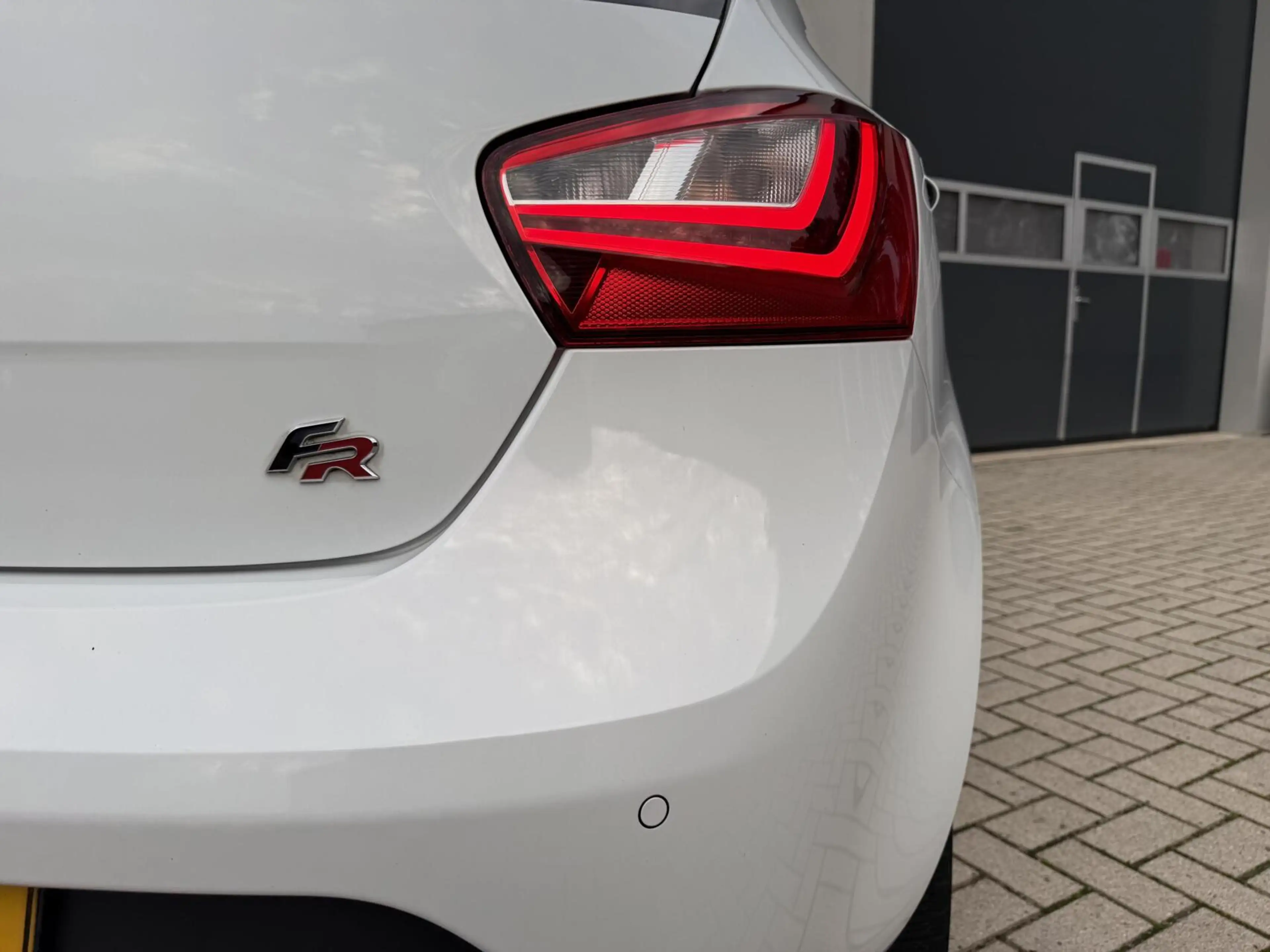 SEAT Ibiza 1.0 EcoTSI FR | CarPlay | LED | Navigatie | Climat — photo 24
