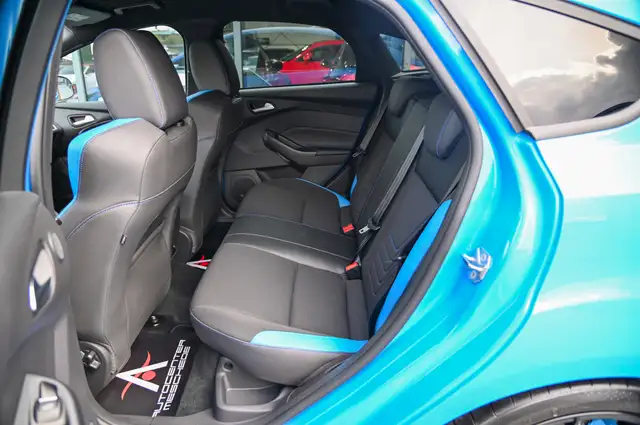Ford Focus view 16