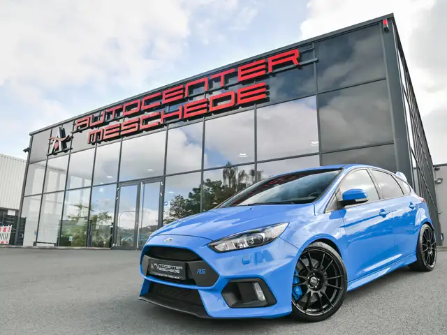 2017 Ford Focus in Blue for sale