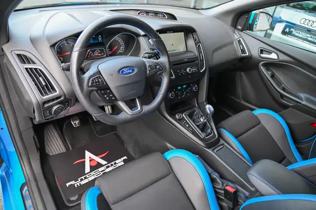Ford Focus view 9