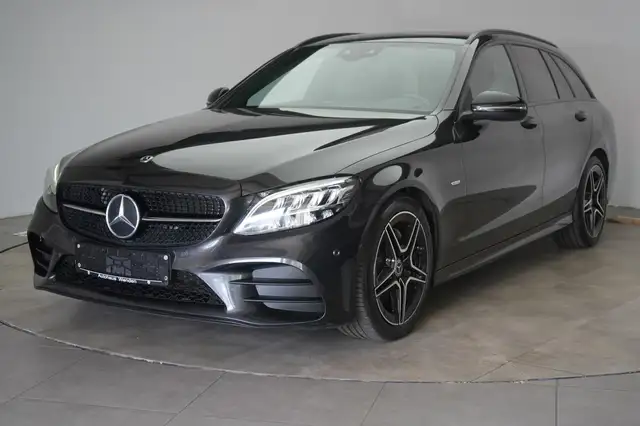 Mercedes-Benz C-Class view 3