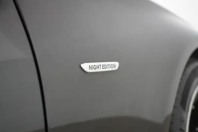 Mercedes-Benz C-Class view 12