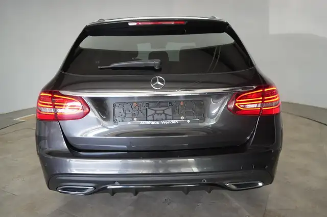 Mercedes-Benz C-Class view 6
