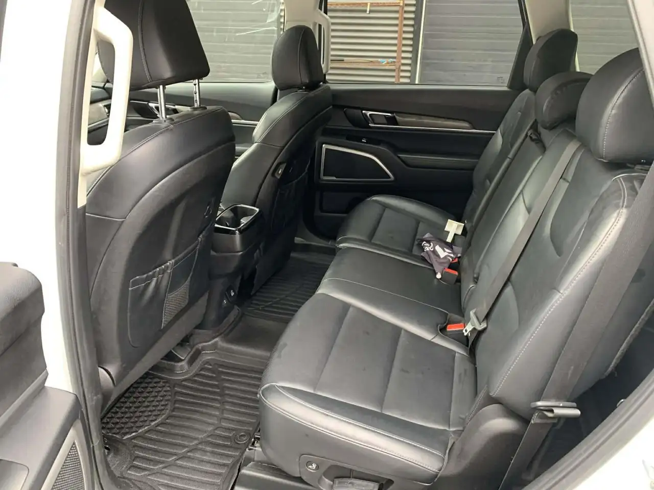 Kia Telluride снимка Kia Telluride