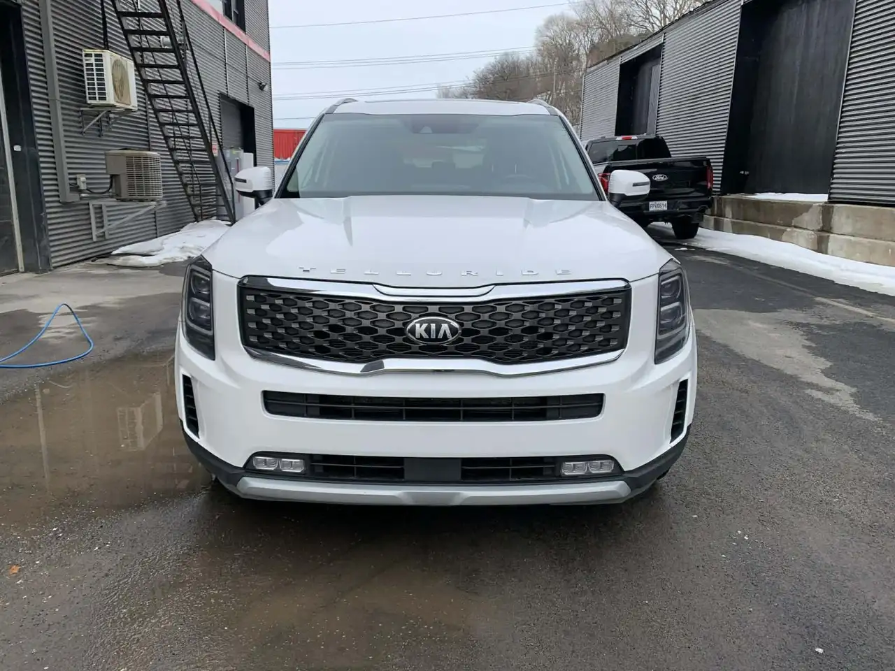 Kia Telluride снимка Kia Telluride