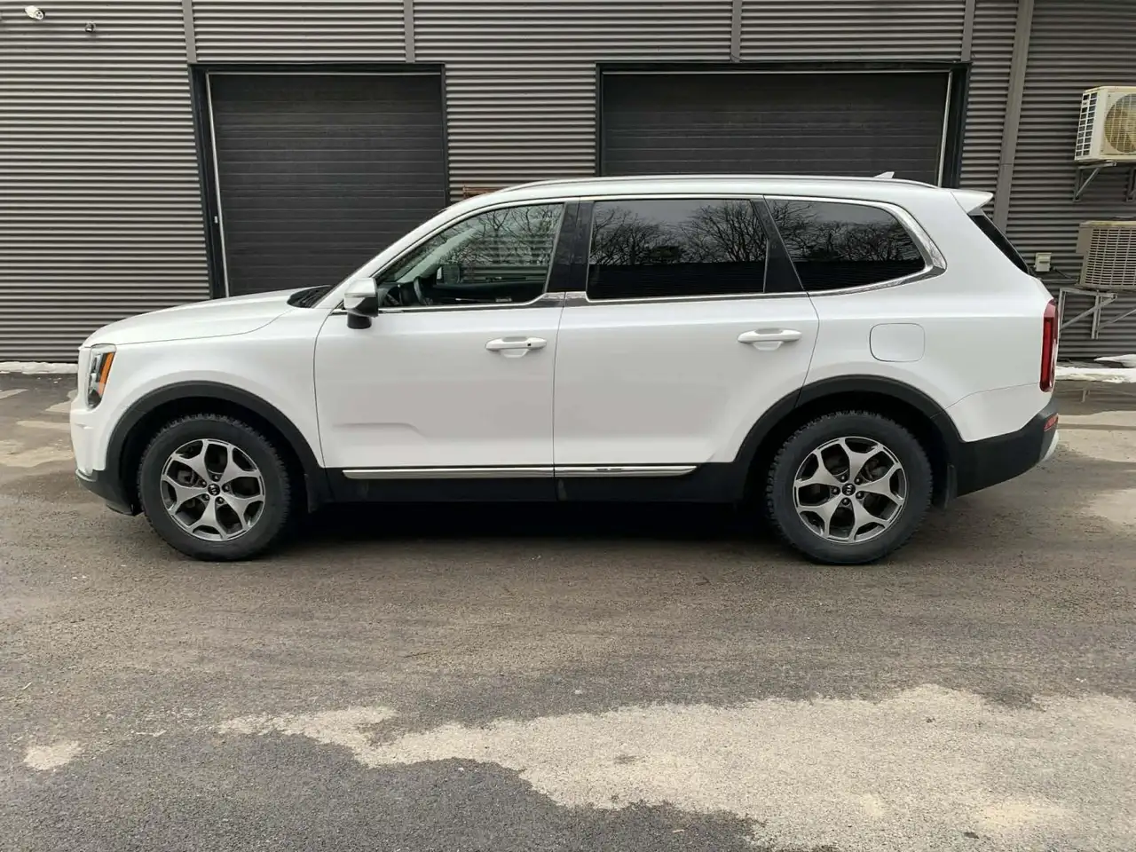 Kia Telluride снимка Kia Telluride