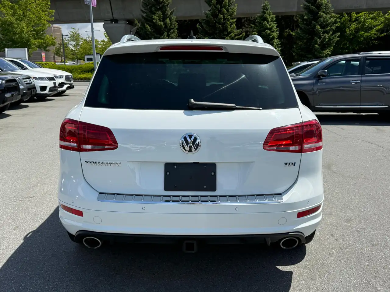 Volkswagen Touareg снимка Volkswagen Touareg