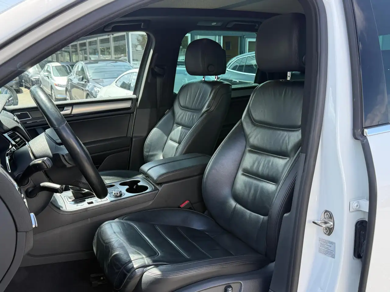 Volkswagen Touareg снимка Volkswagen Touareg