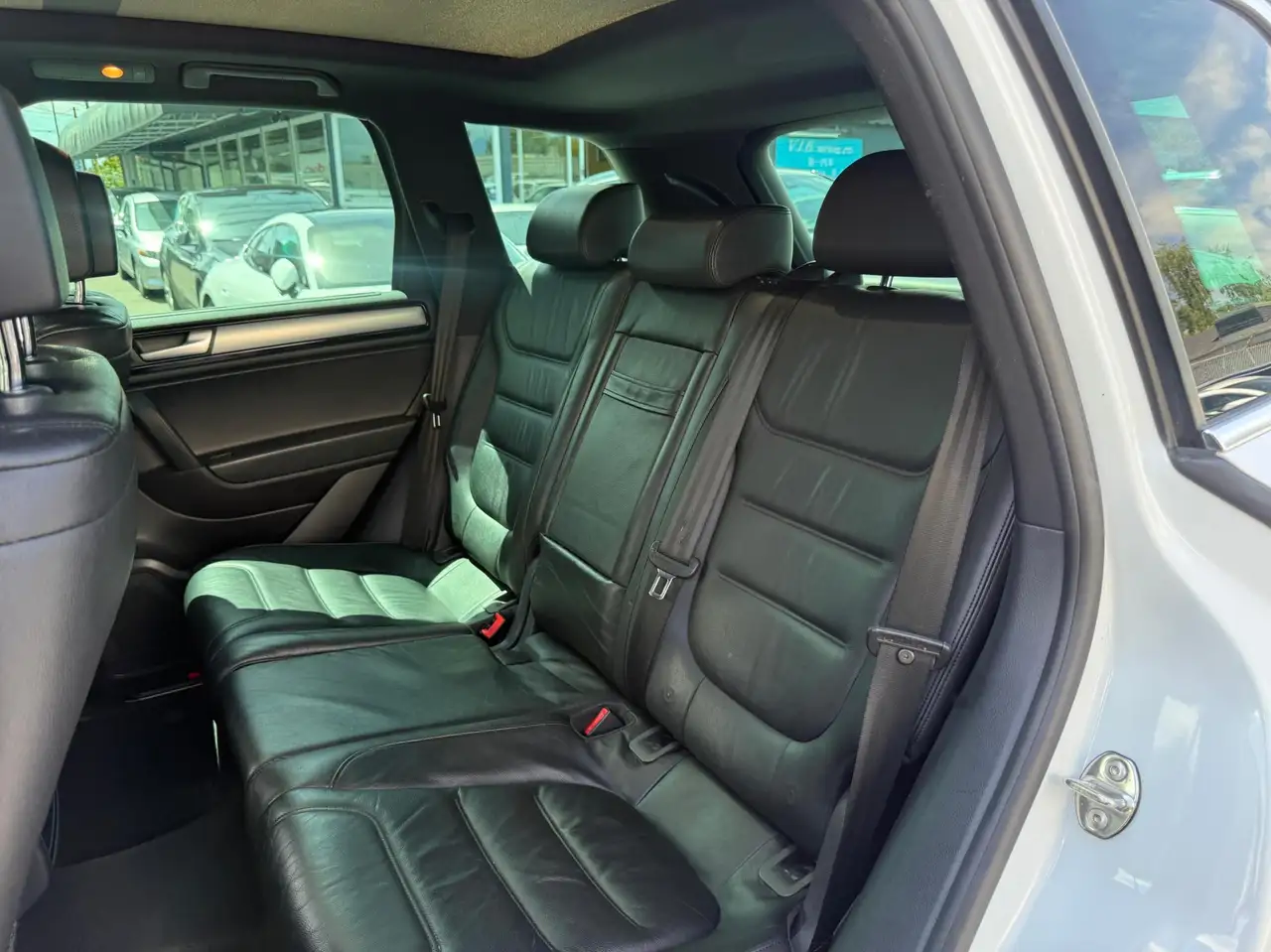 Volkswagen Touareg снимка Volkswagen Touareg