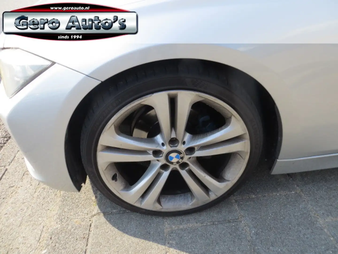 BMW 320 3-serie 320i Executive automaat nl-auto 19 inch ,p Gris - 2