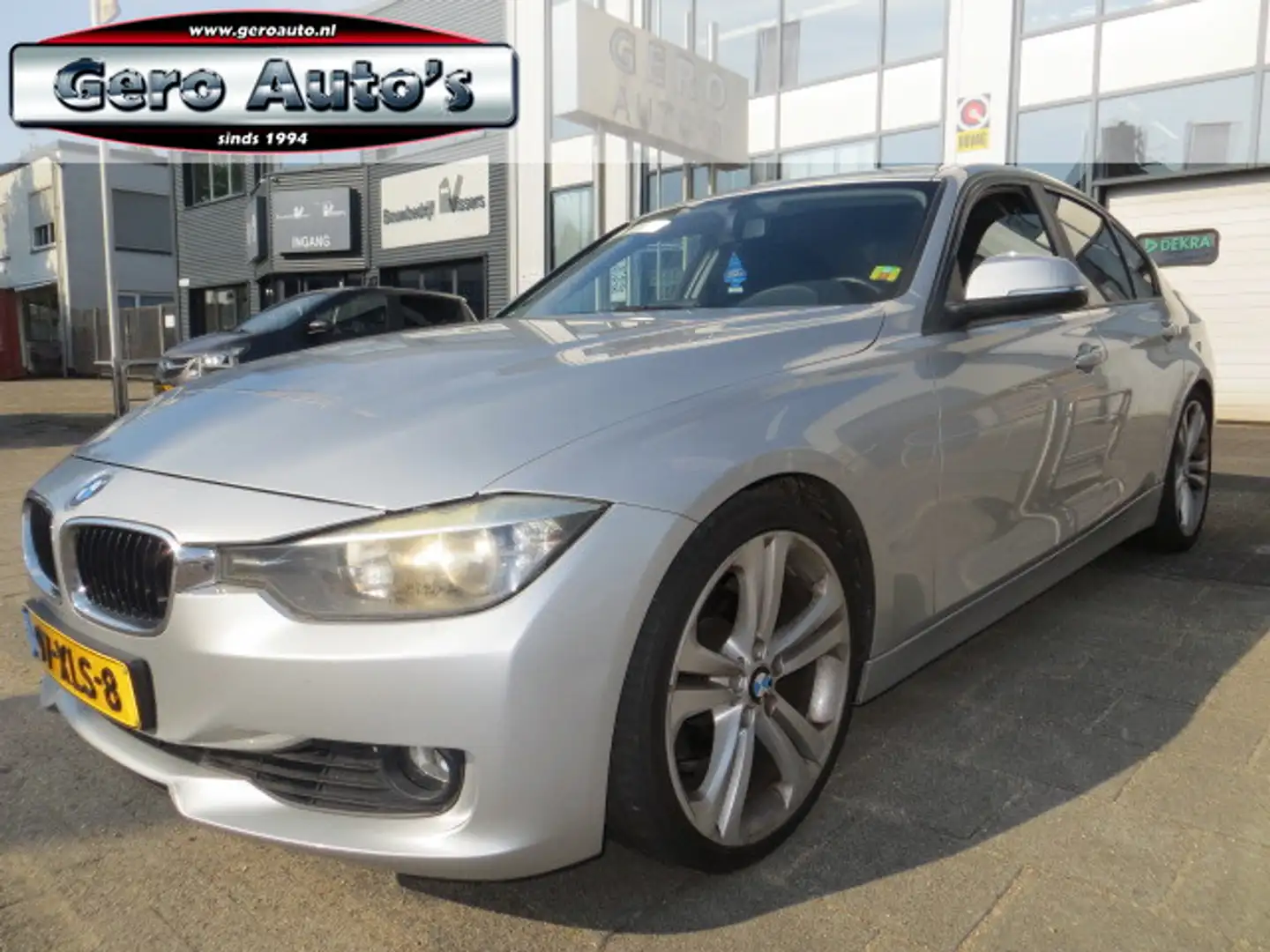BMW 320 3-serie 320i Executive automaat nl-auto 19 inch ,p Gris - 1