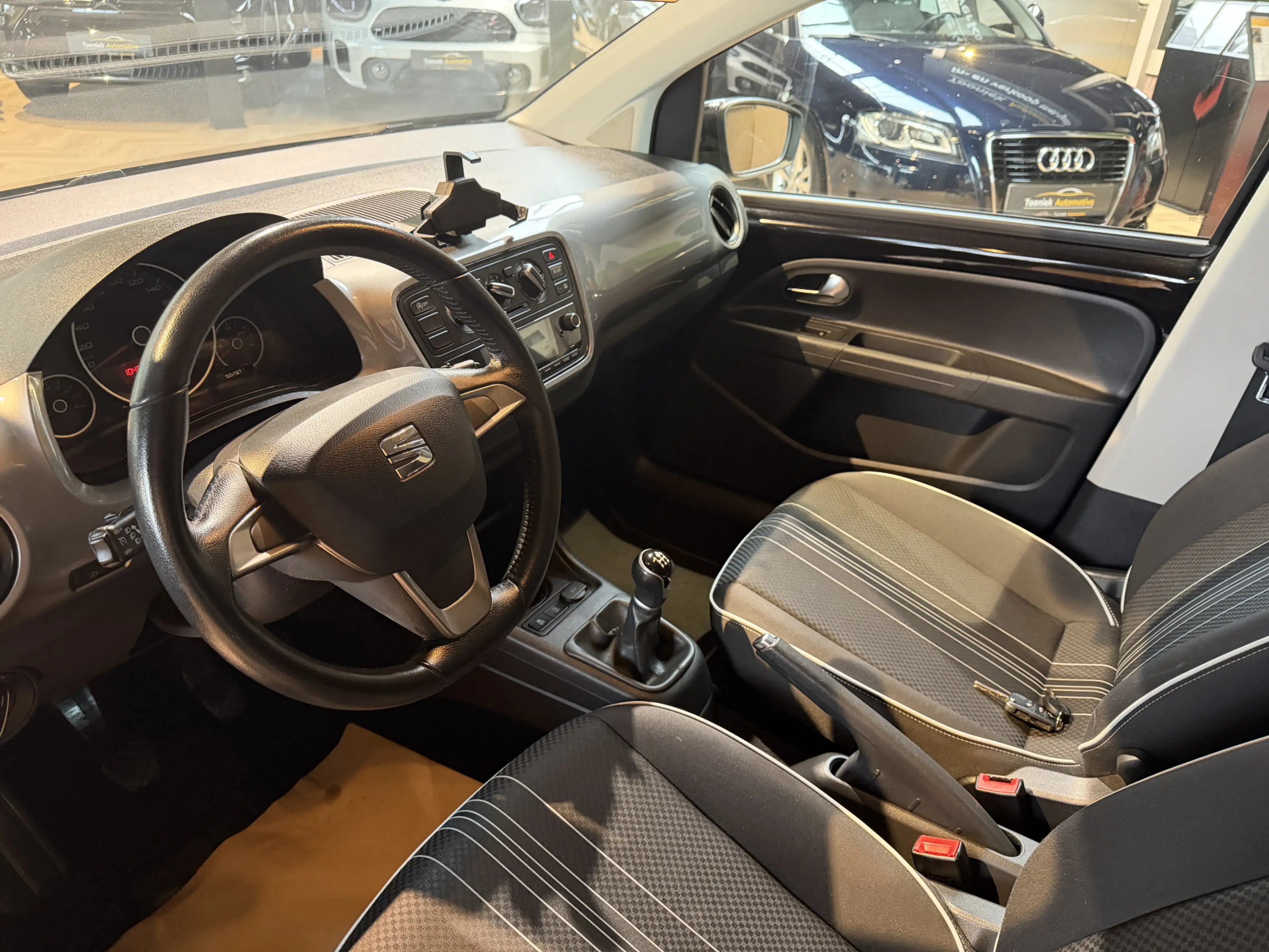 SEAT Mii 1.0 Sport Connect Parkeersensoren deze auto is in — photo 9