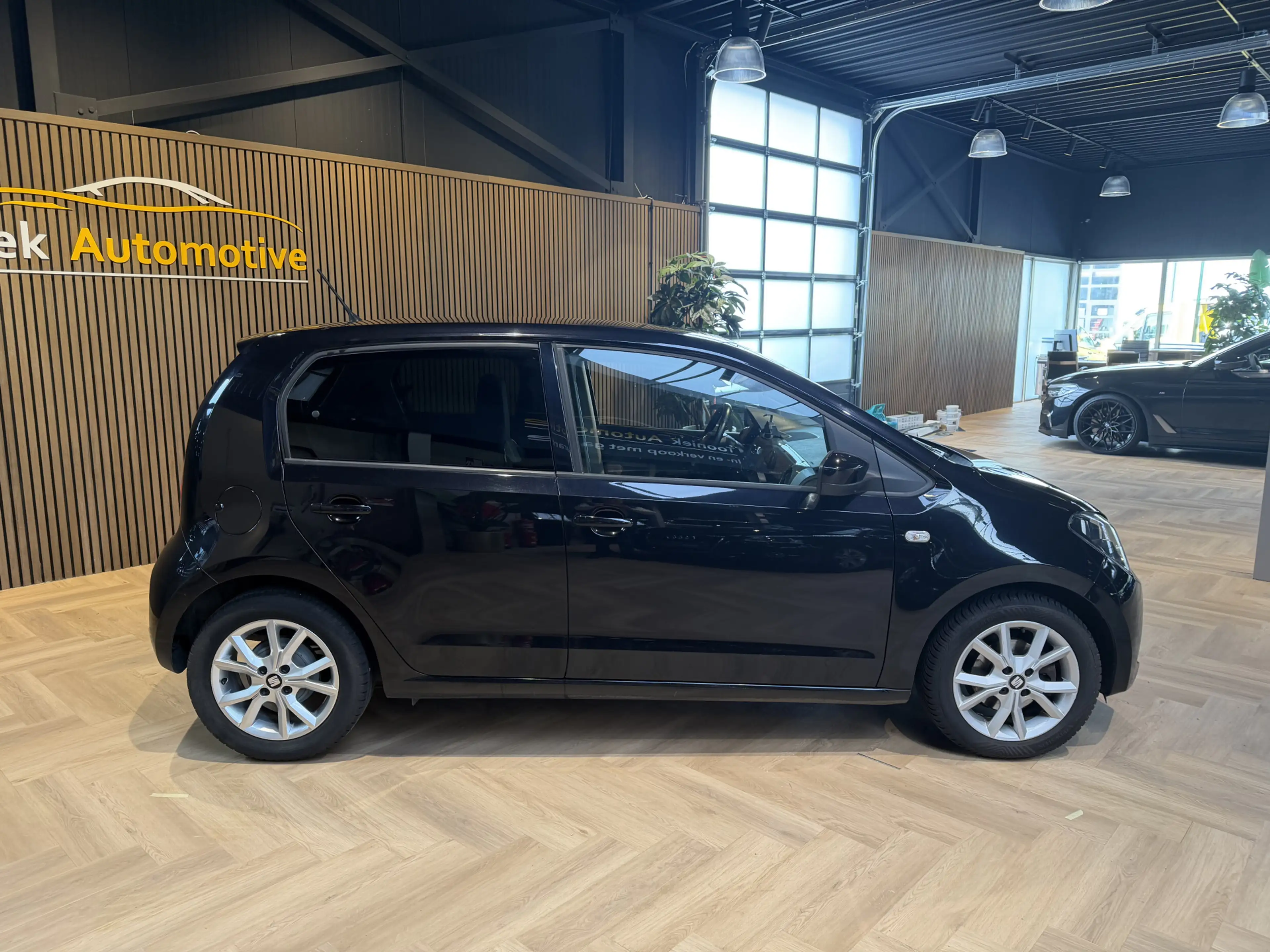 SEAT Mii 1.0 Sport Connect Parkeersensoren deze auto is in — photo 2