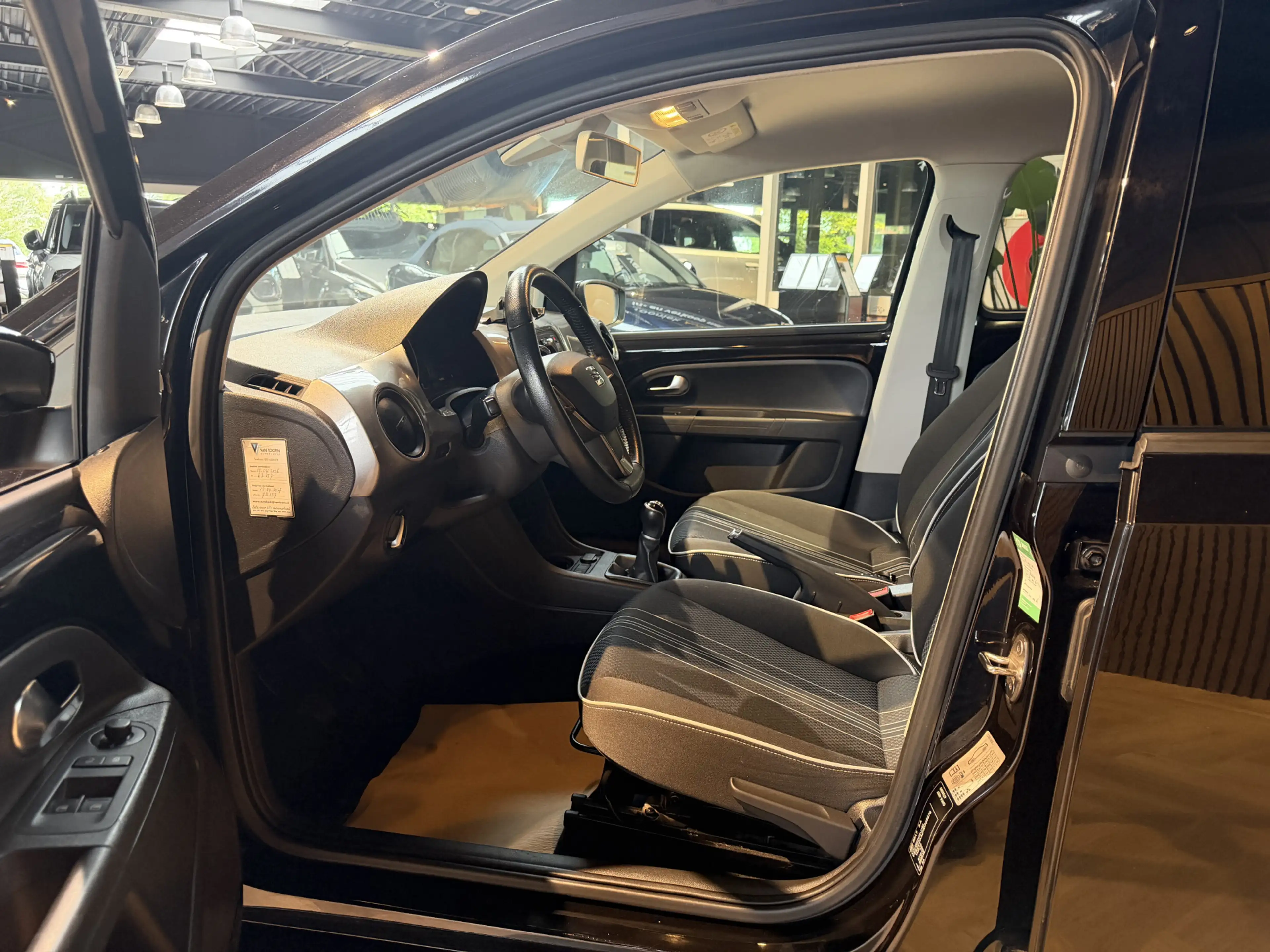 SEAT Mii 1.0 Sport Connect Parkeersensoren deze auto is in — photo 8
