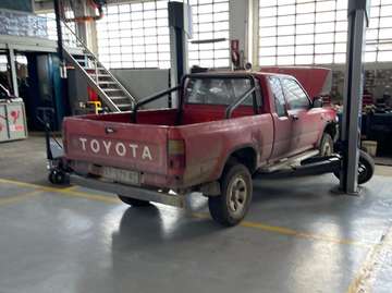 Hilux 2.5 extra cab