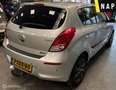 Hyundai i20 1.2i Go! Plus NAP - Trekhaak - Airco Grau - thumbnail 2