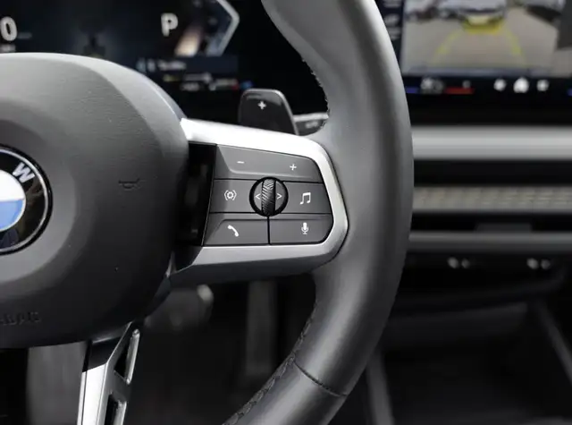 BMW 1 Series view 8