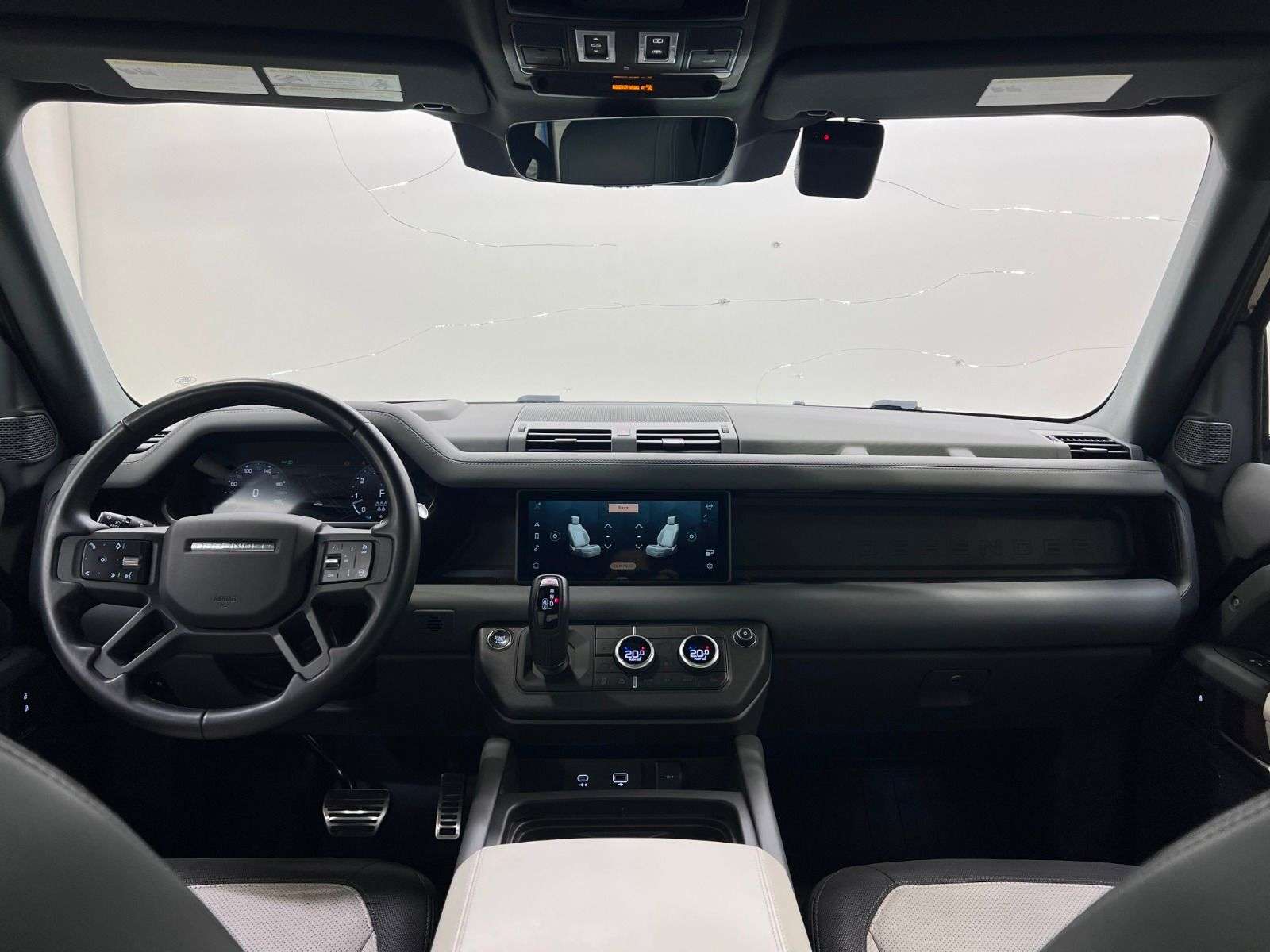2023 Land Rover Defender X-Dynamic SE thumb 36