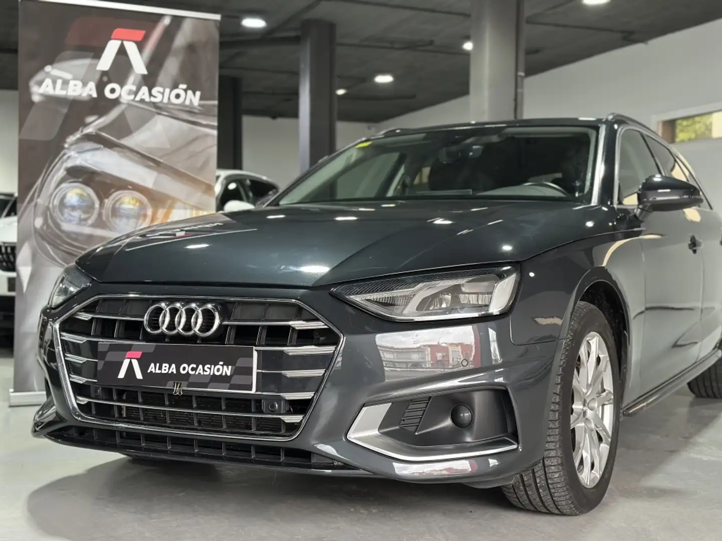Audi A4 30 TDI Advanced S tronic 100kW Gris - 2