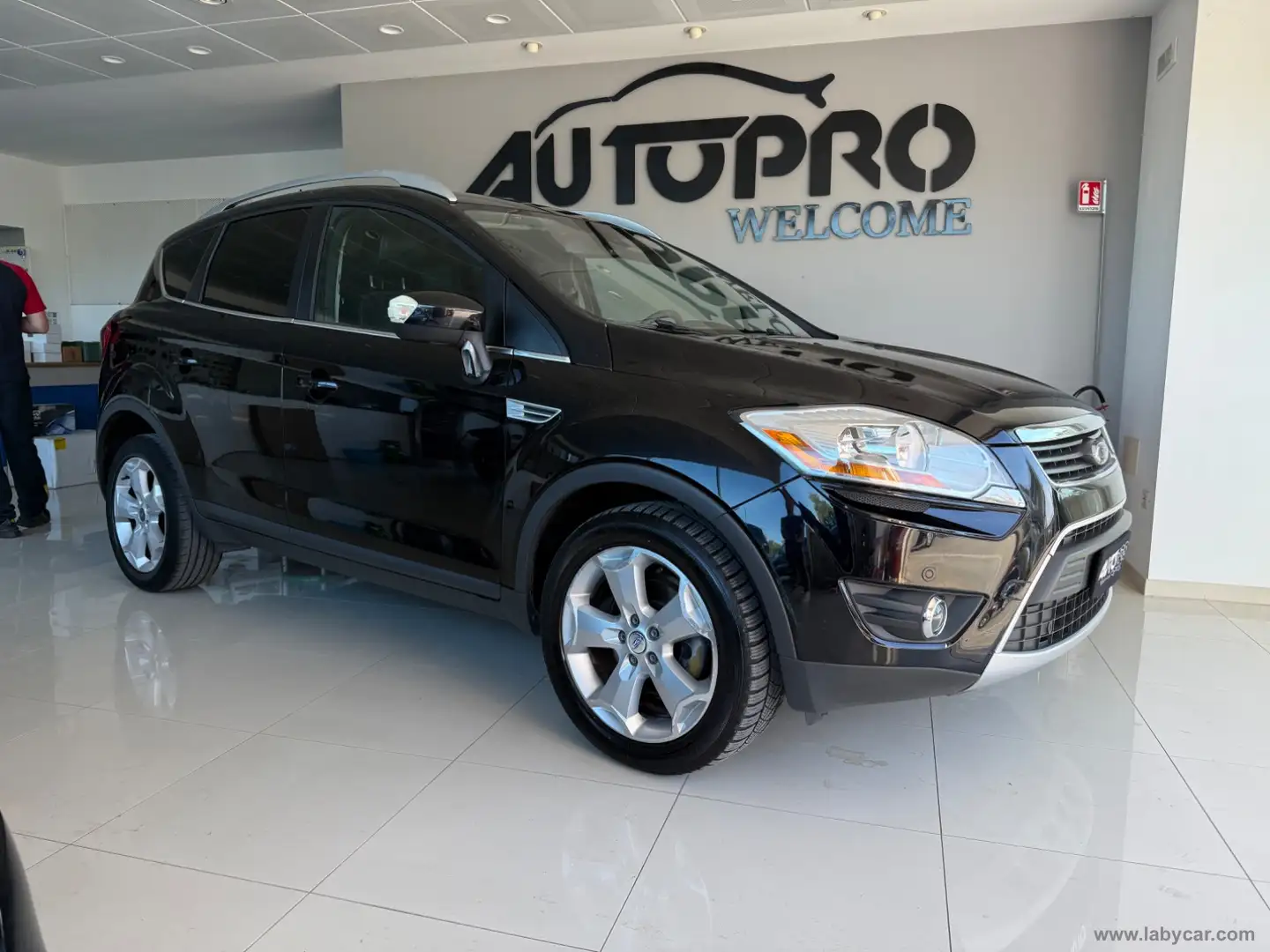 Ford Kuga 2.0 TDCi 163 CV 4WD Powersh.Tit. Nero - 2
