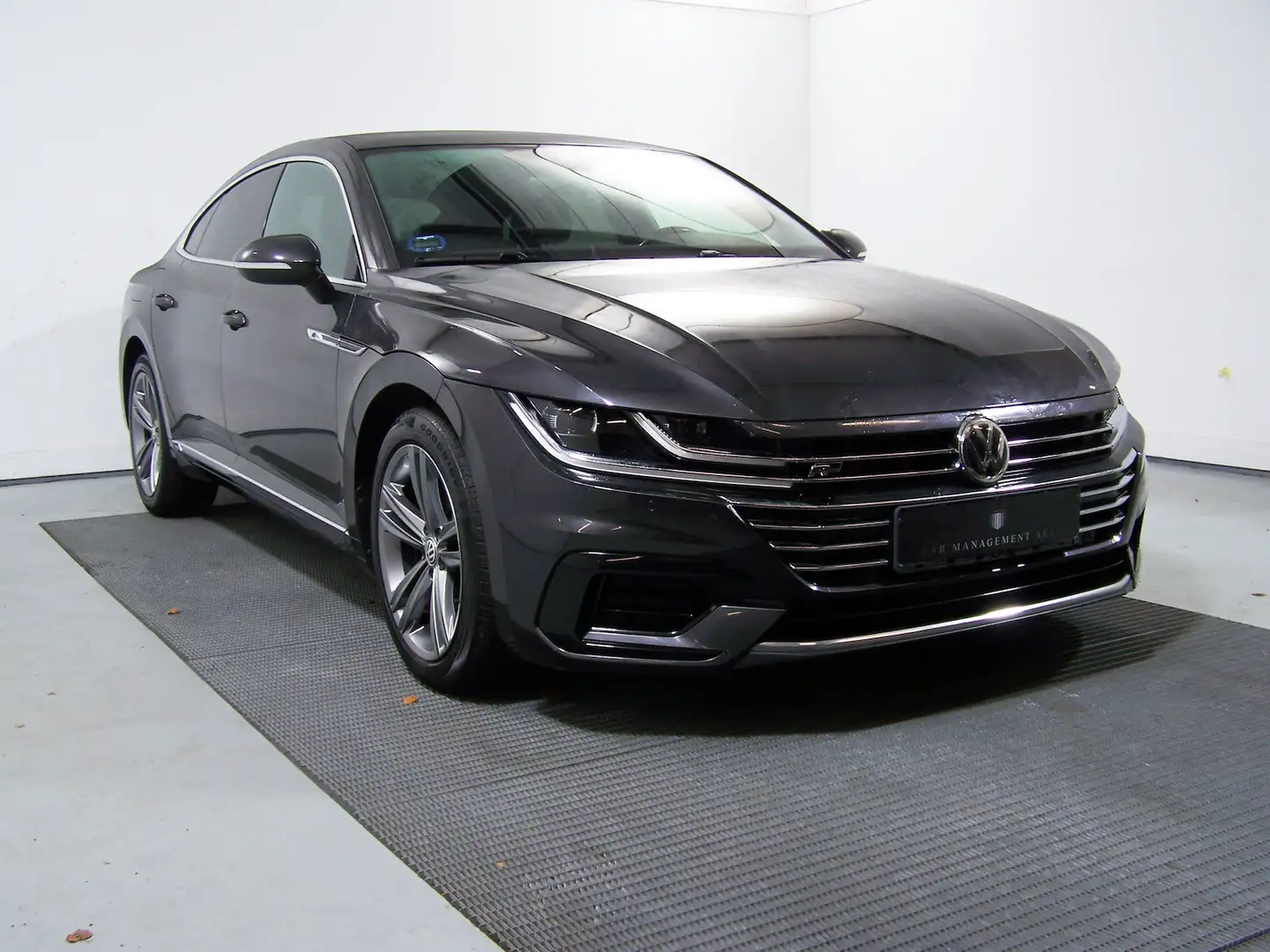 Volkswagen Arteon 2.0 TDI R Line AUT PANORAM+MASSAG+NAV+PDC Grau - 2