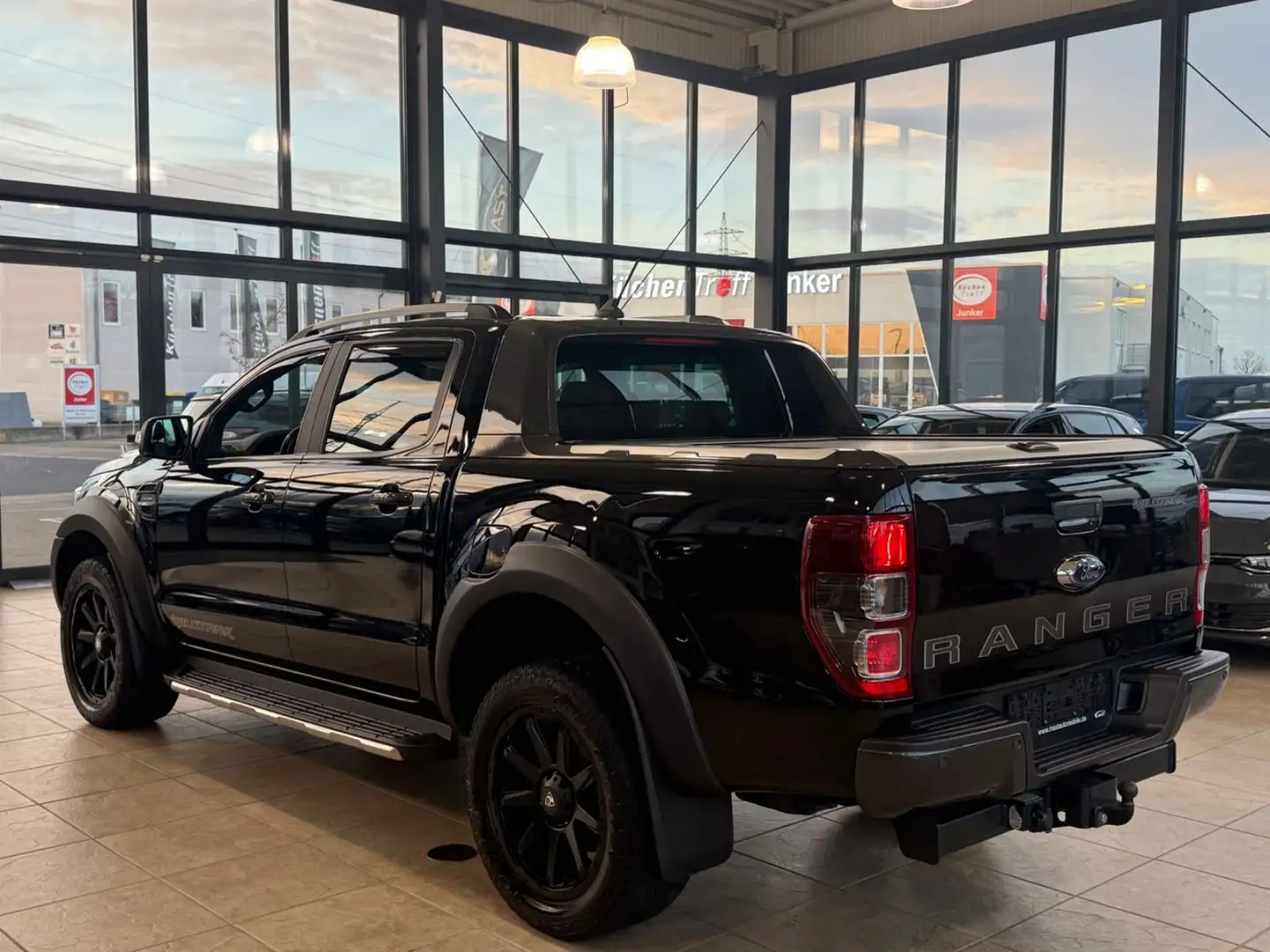 Ford Ranger Wildtrak Doppelkabine 4x4 Negro - 2