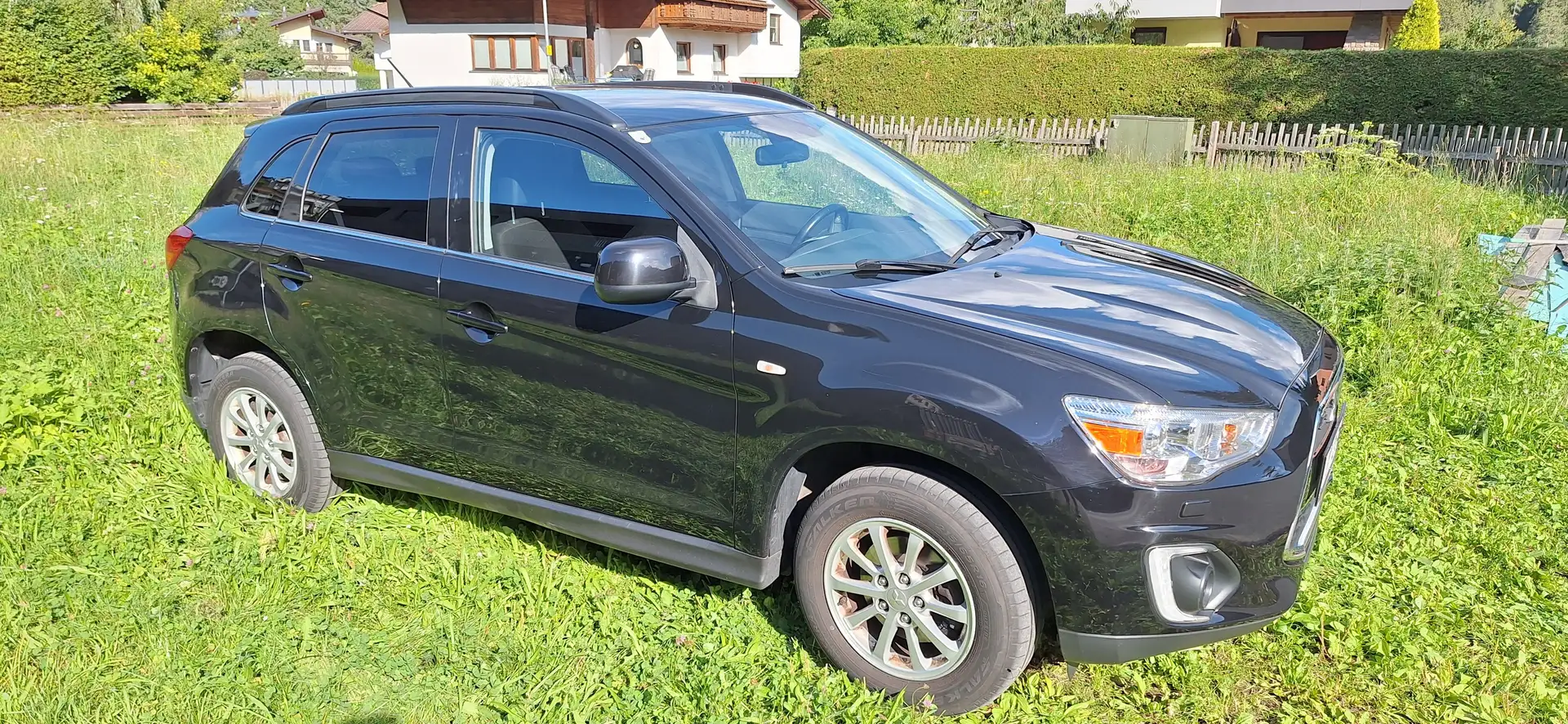 Mitsubishi ASX ASX 1,8 DI-D LP Comfort Line Schwarz - 2