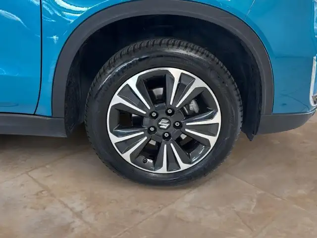 Suzuki Vitara view 6