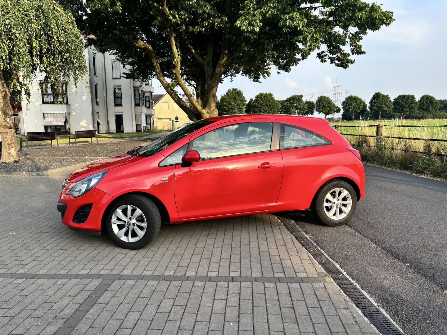 Opel Corsa Energy Rot - 2