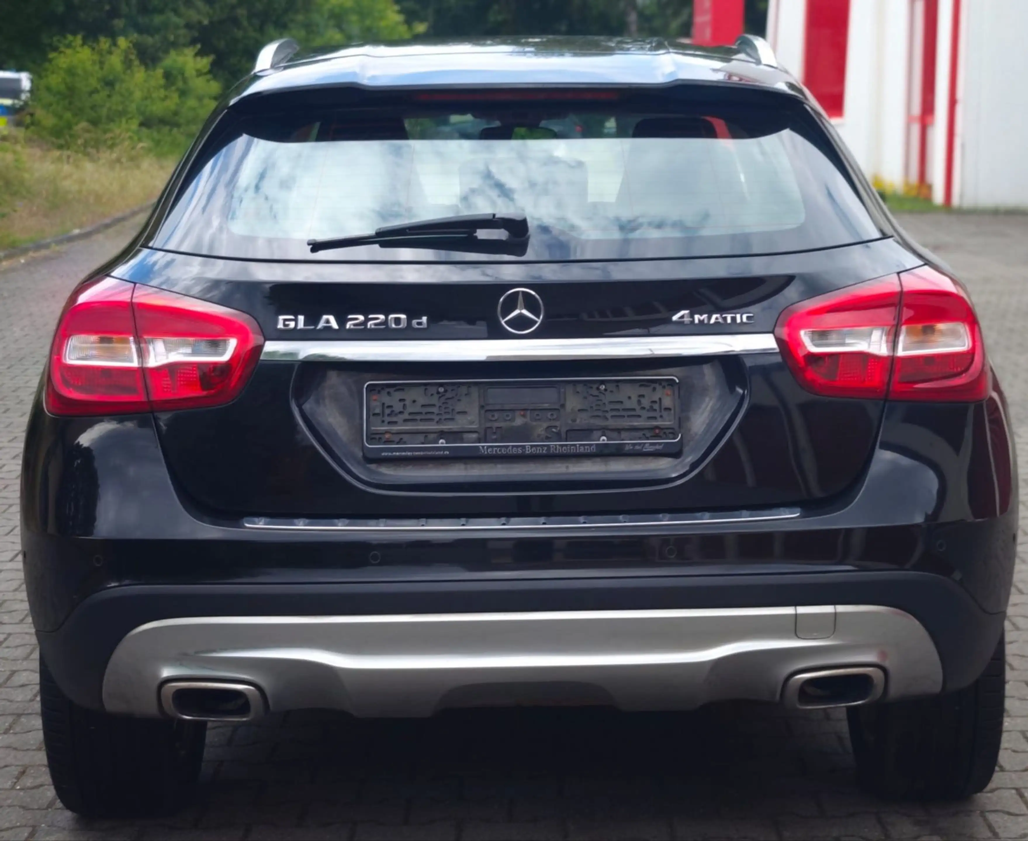 Mercedes-Benz GLA 220 4 Matic Navi Automatik Leder Tempomat — photo 6