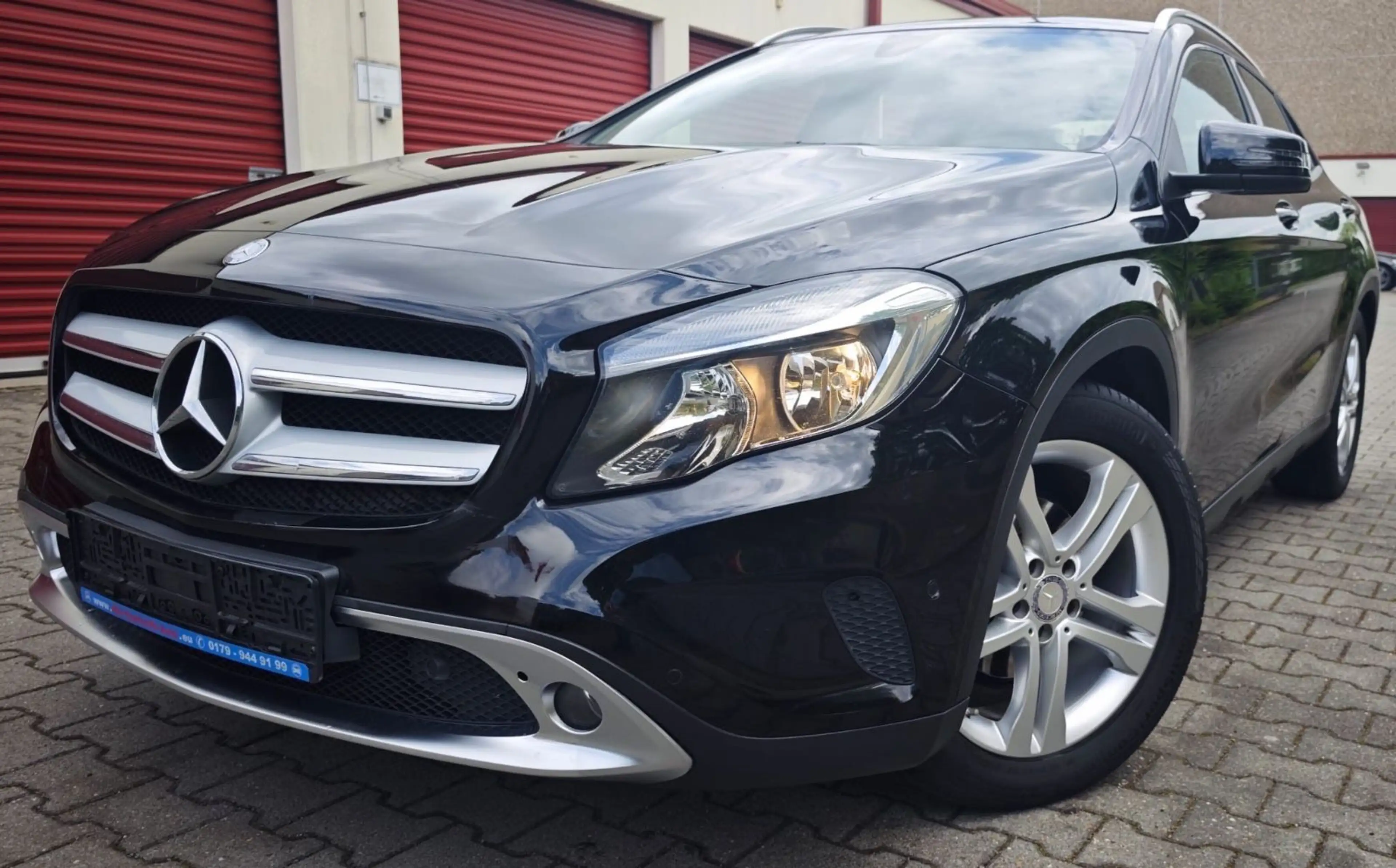 Mercedes-Benz GLA 220 4 Matic Navi Automatik Leder Tempomat — photo 3