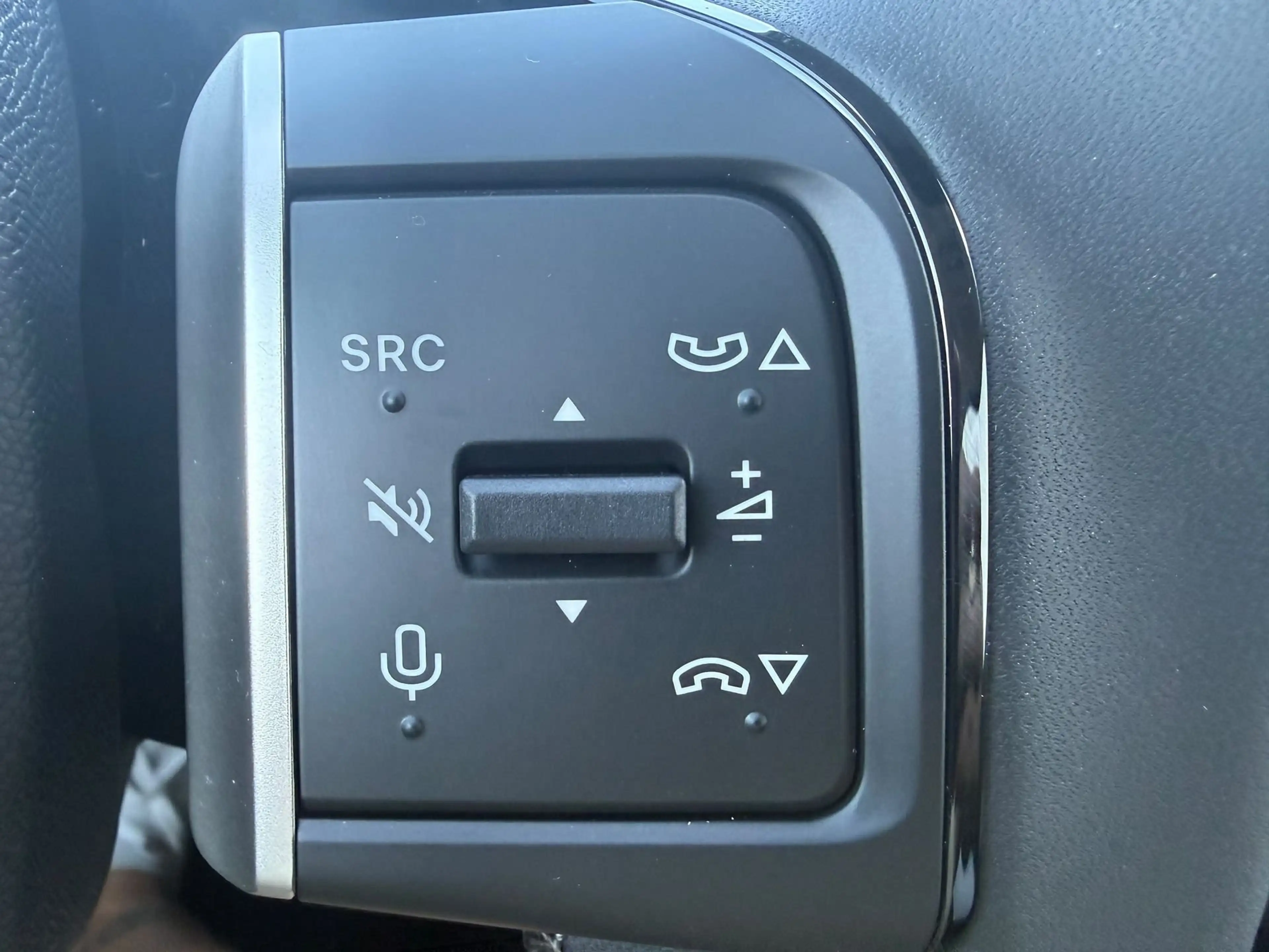 Citroen C3 Aircross *GPS*CAMERA*KEY LESS* Hybrid 145 Pk MAX — photo 11