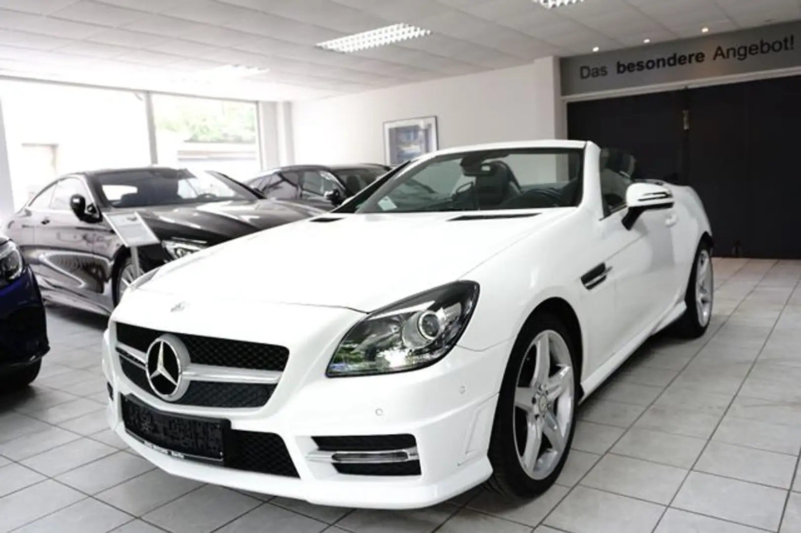 Mercedes-Benz SLK 200 AMG Line - 11.063 KM - NAVI Grau - 2