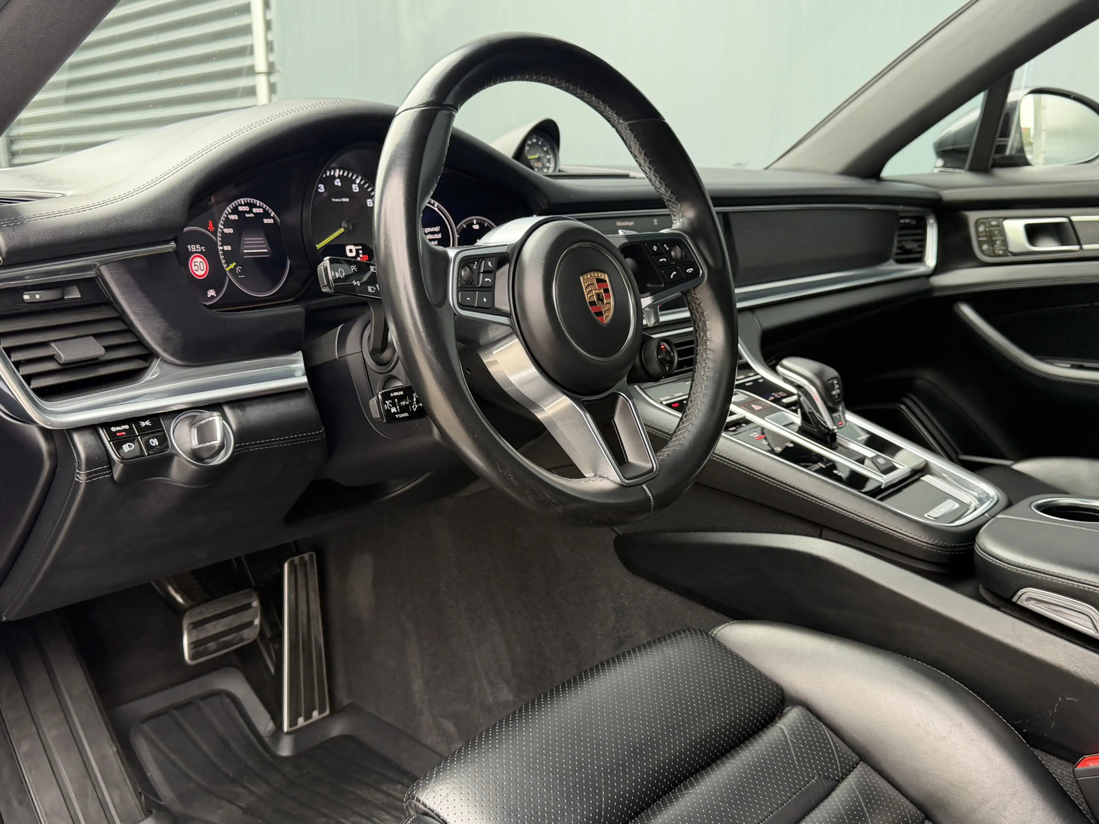 Porsche Panamera Sport Turismo BWJ 2019 | 2.9 601PK 4 E-Hybrid AUTO — photo 3
