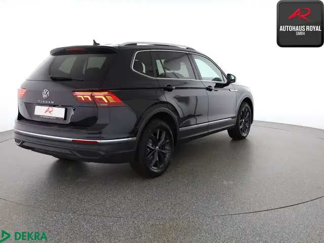 Volkswagen Tiguan Allspace view 5