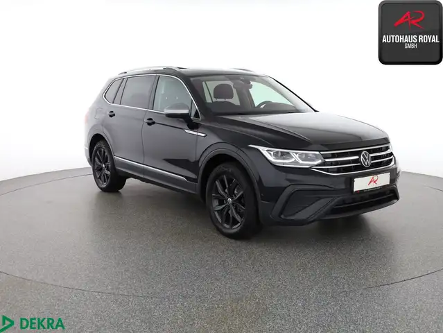 Volkswagen Tiguan Allspace view 7