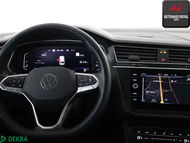 Volkswagen Tiguan Allspace view 12
