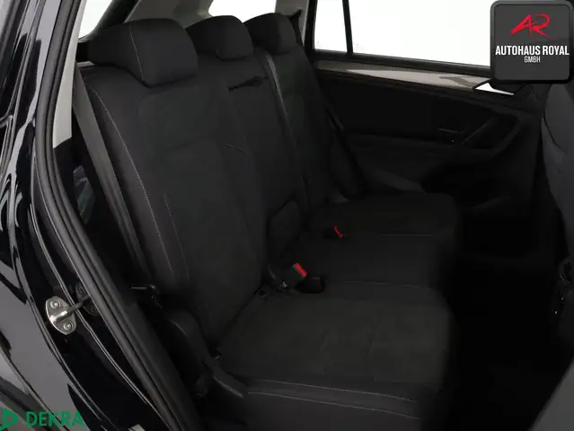Volkswagen Tiguan Allspace view 11