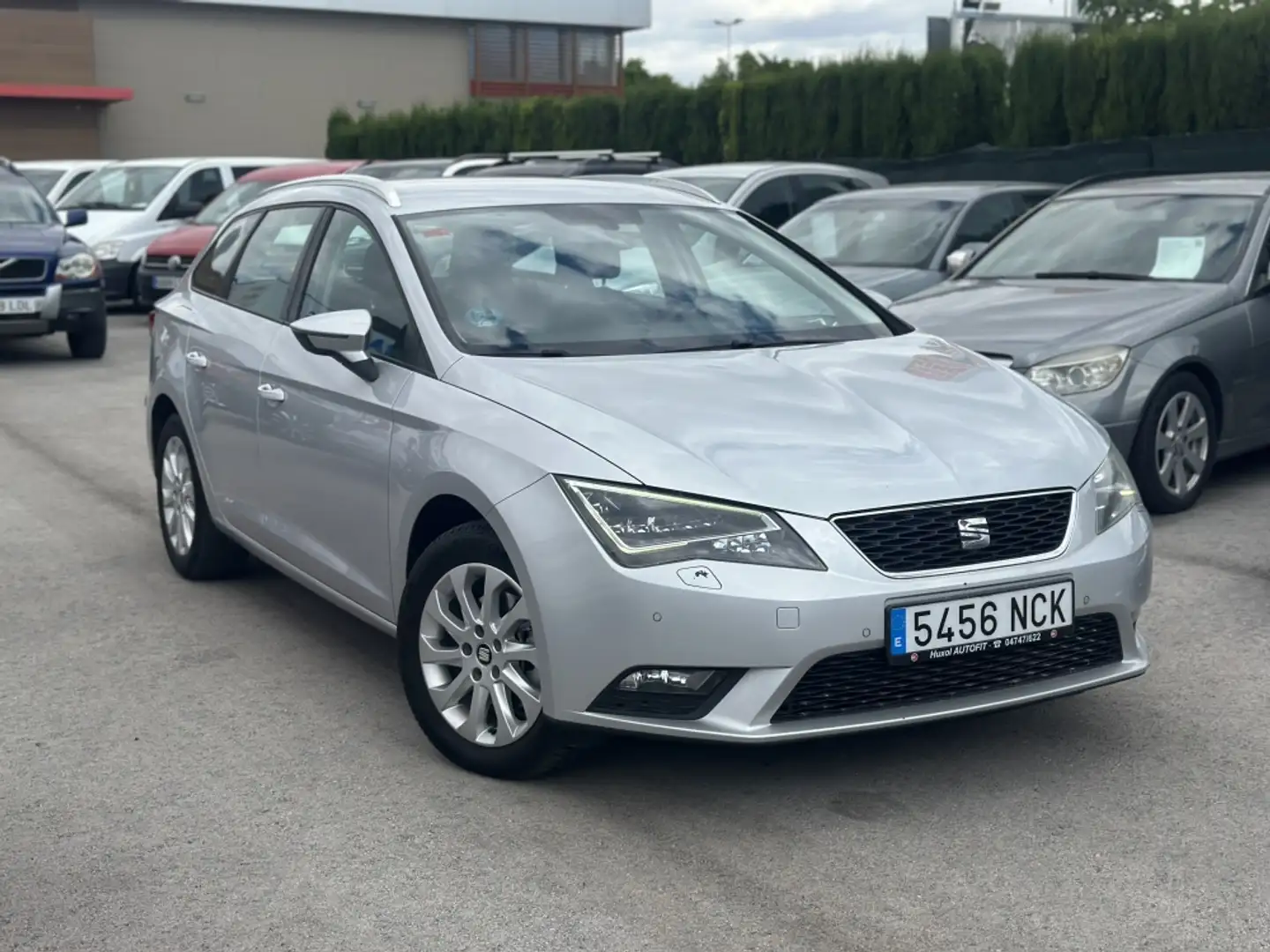 SEAT Leon 2.0TDI CR S&S Style 150 Plateado - 1