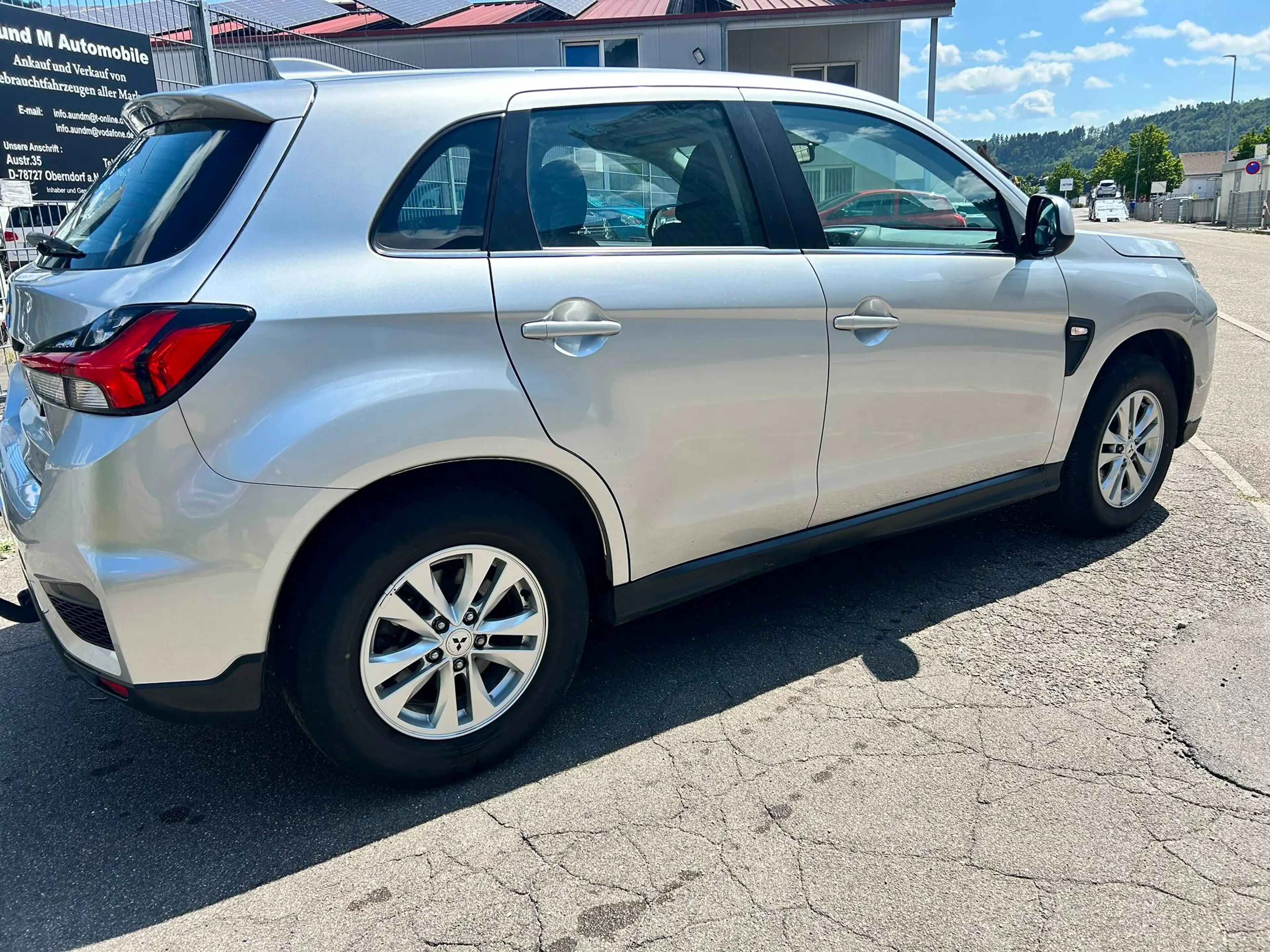 Mitsubishi ASX 2.0 150PS 1-Jahre Garantie Klima Carplay Navi Rückfahrkamera — photo 5
