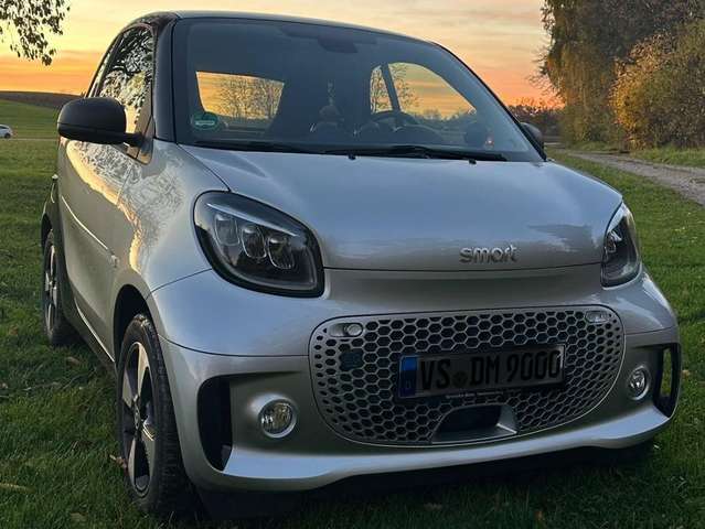 Imagine smart forTwo smart fortwo coupe EQ passion