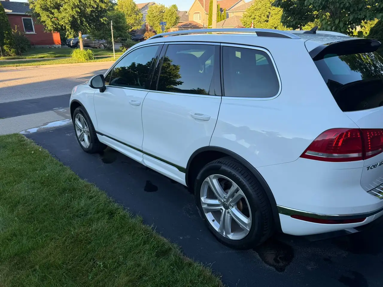 Volkswagen Touareg снимка Volkswagen Touareg