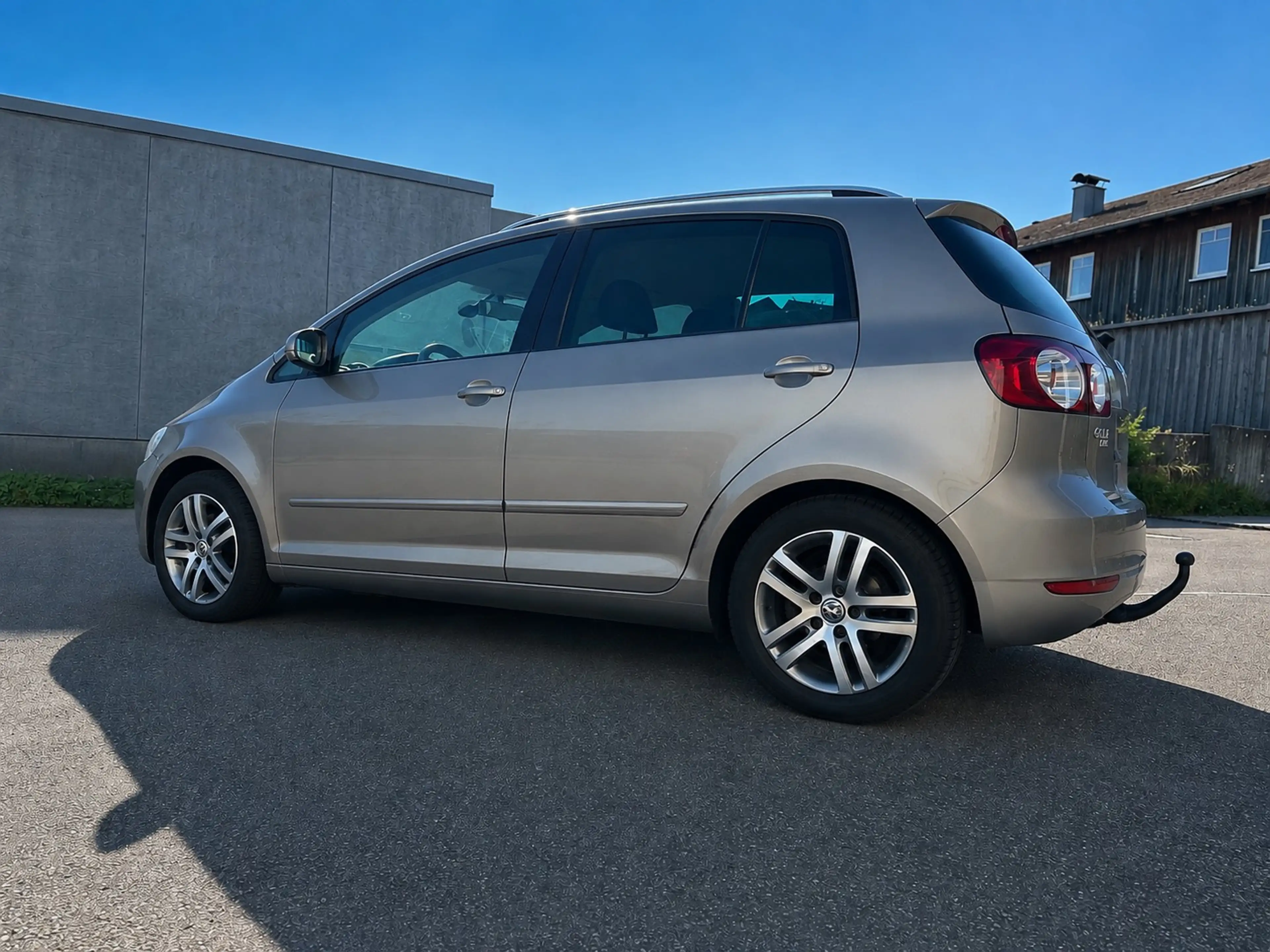 Volkswagen Golf Plus Golf VI Plus 1.4 TSI DSG AHK/Sitzh/Steuerkette neu — photo 2
