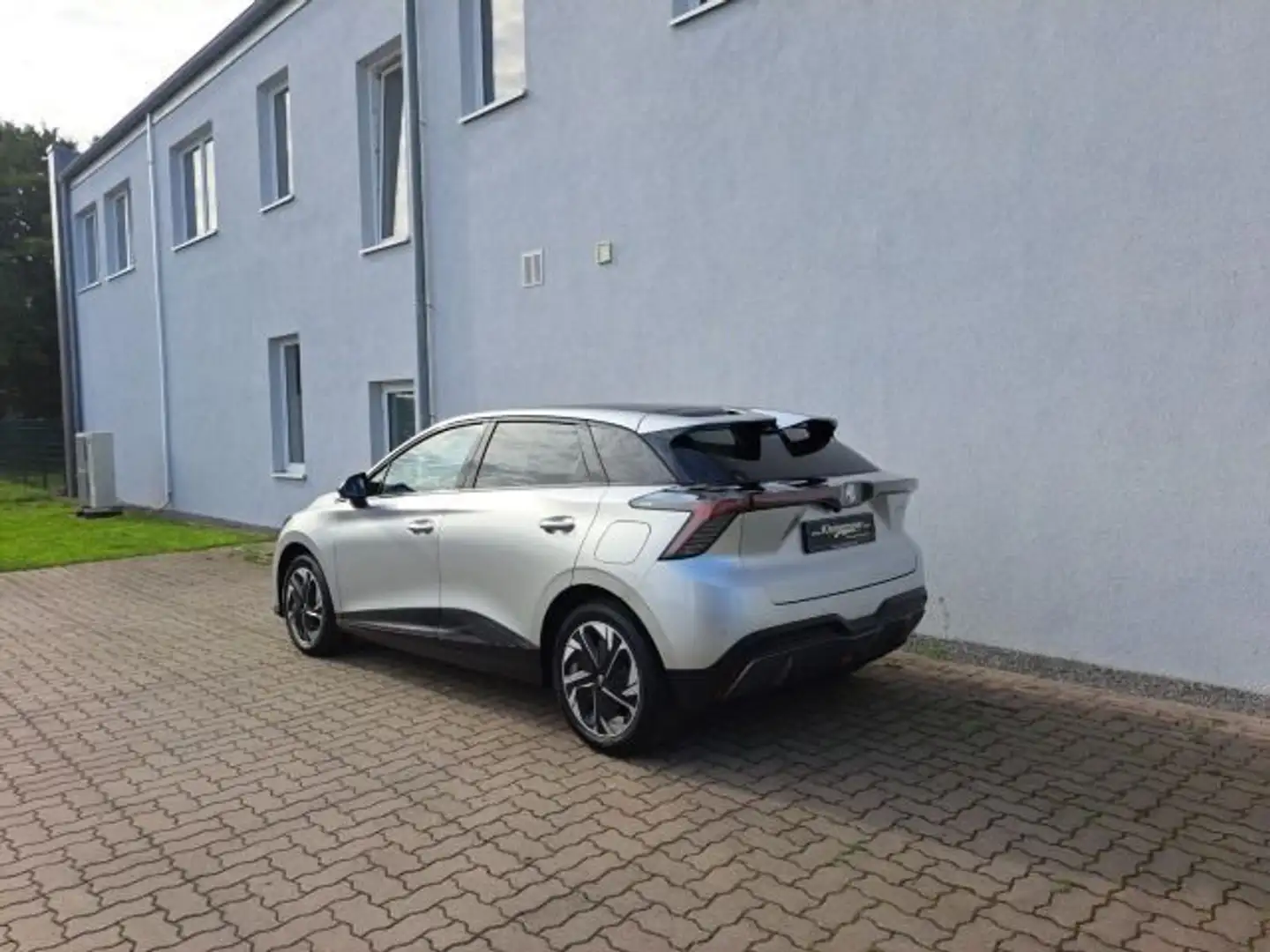MG MG4 EV 64kWH Luxury *360-Kamera, NAV, CCS,.. * Silber - 2